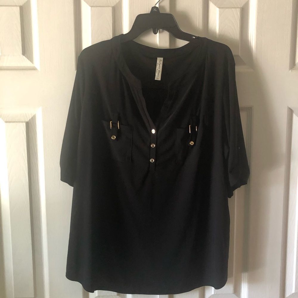 PerSeption Women black blouse w/ gold decal size 2X